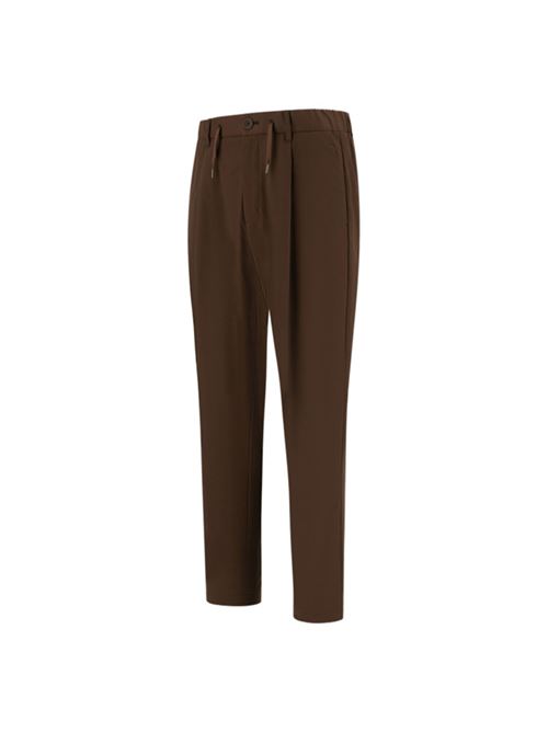 Pantaloni da uomo in tessuto tecnico con coulisse e pinces, colore marrone scuro HERNO | PT000145U125398993